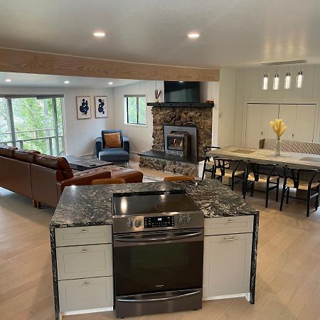 The River House Grants Pass Esterno foto