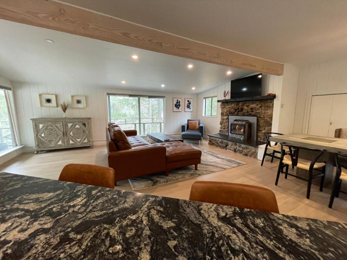 The River House Grants Pass Esterno foto