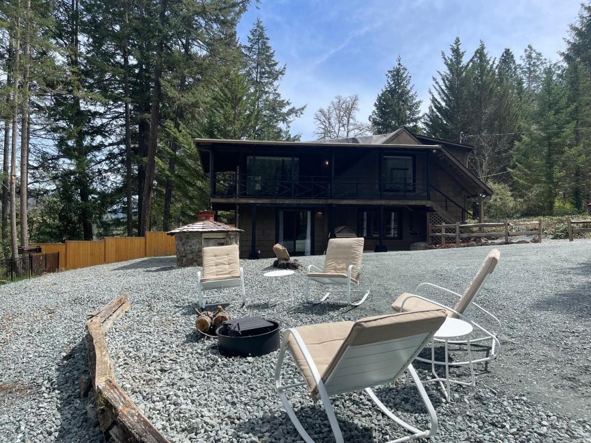 The River House Grants Pass Esterno foto