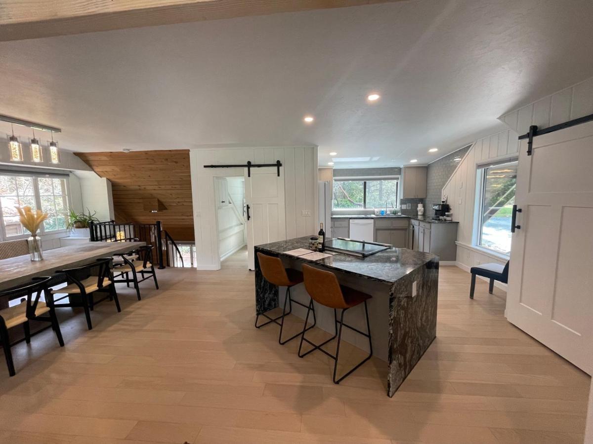 The River House Grants Pass Esterno foto